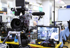 Canon EOS C300東京店にて展示中！