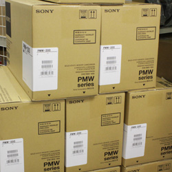 SONY XDCAMメモリーカムコーダー PMW-200入荷