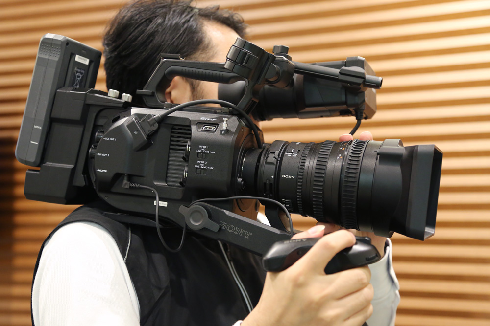 SONYより、待望のショルダータイプの4Kシネマカメラ「PXW-FS7」登場！ – 新着情報 | SYSTEM5